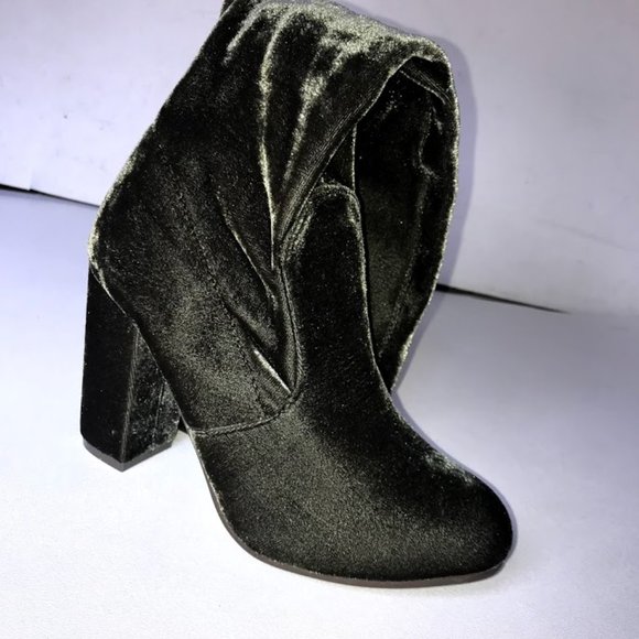 Yoki Over the Knee Velvet boots - Picture 2 of 8